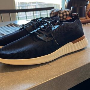 Wolf & sheperd trainers shoes. Brand new size 11